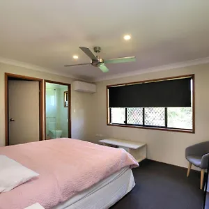  Holiday home 12 Wilfred Street Australia