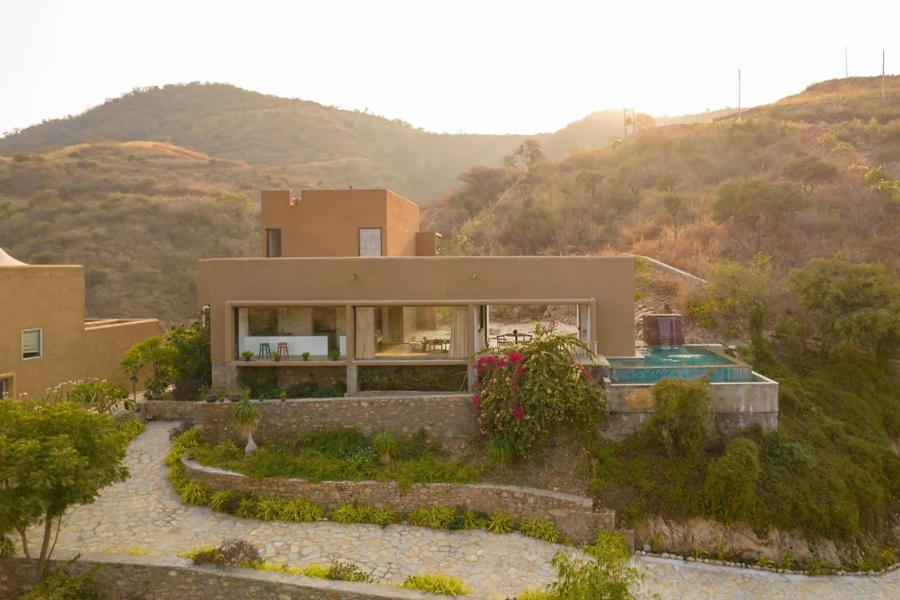 Stayvista'S Sage Scenery - Mountain-View Villa With Infinity Pool & Terrace Udaipur 0*,  India